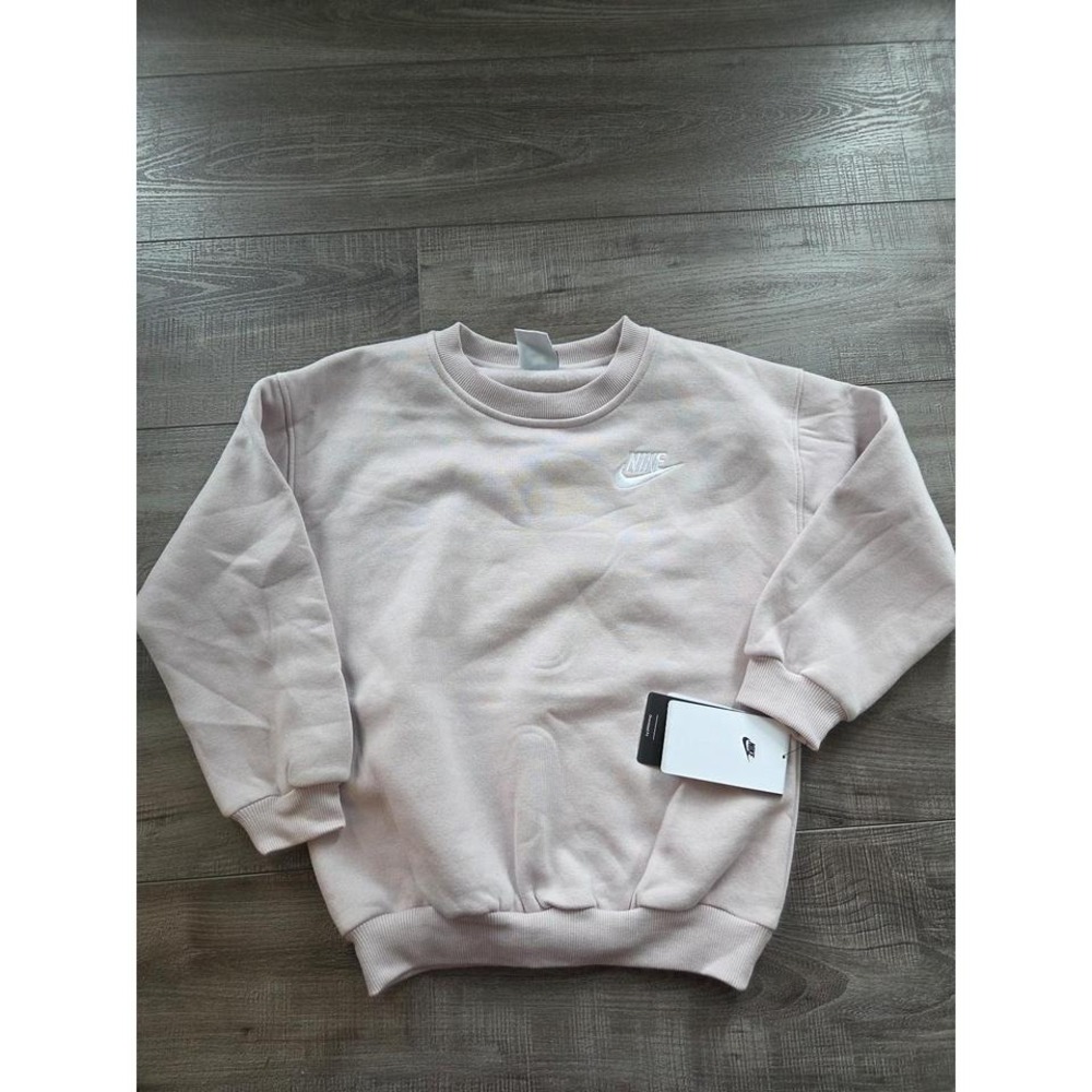 Nike‎ girls size 6x sweater